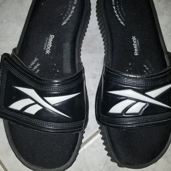 💥Reebok Slides - Picture 1 of 3